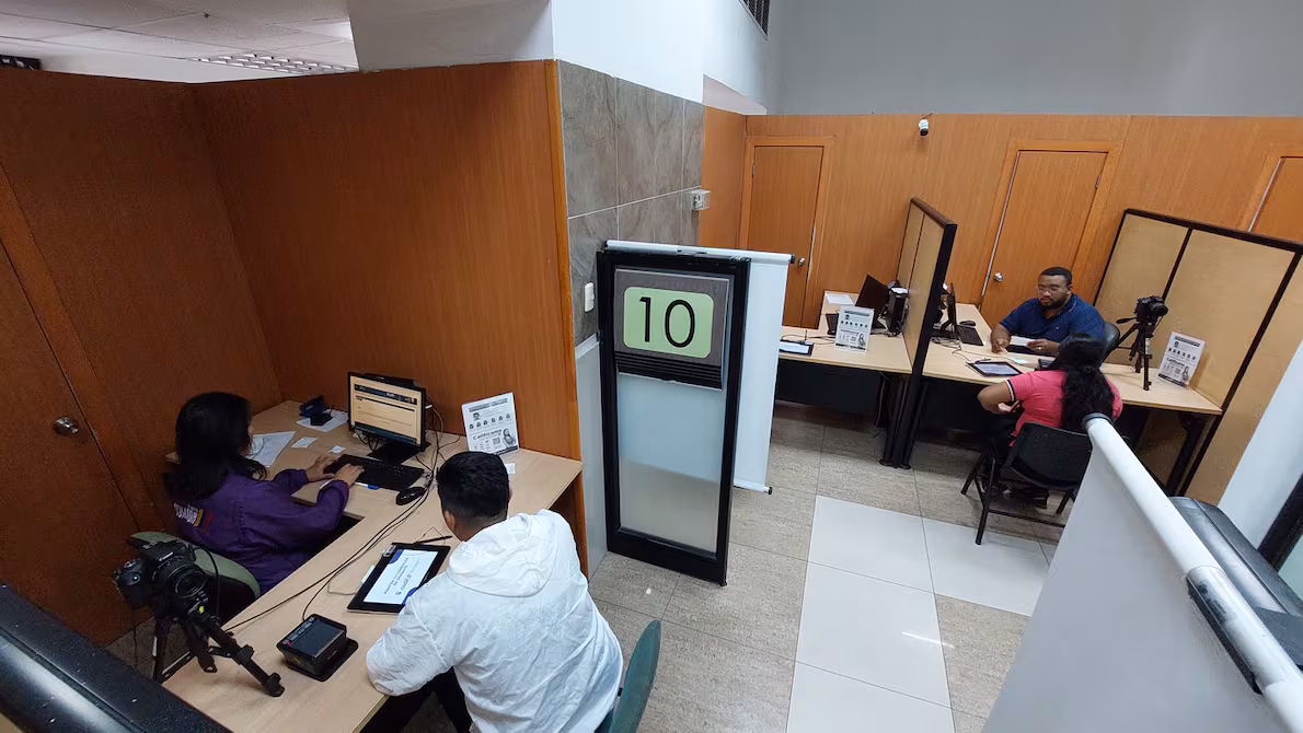 Registro Civil emite más de 1.2 millones de cédulas y elimina turnos hasta 2026